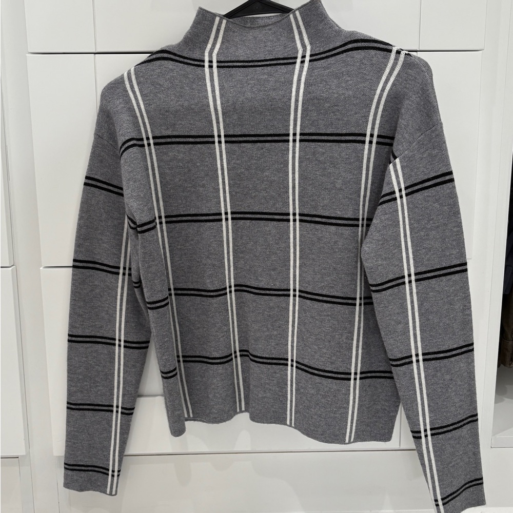 MAX STUDIO NWOT Cowl Neck Gray and Black Striped Sweater XS-S